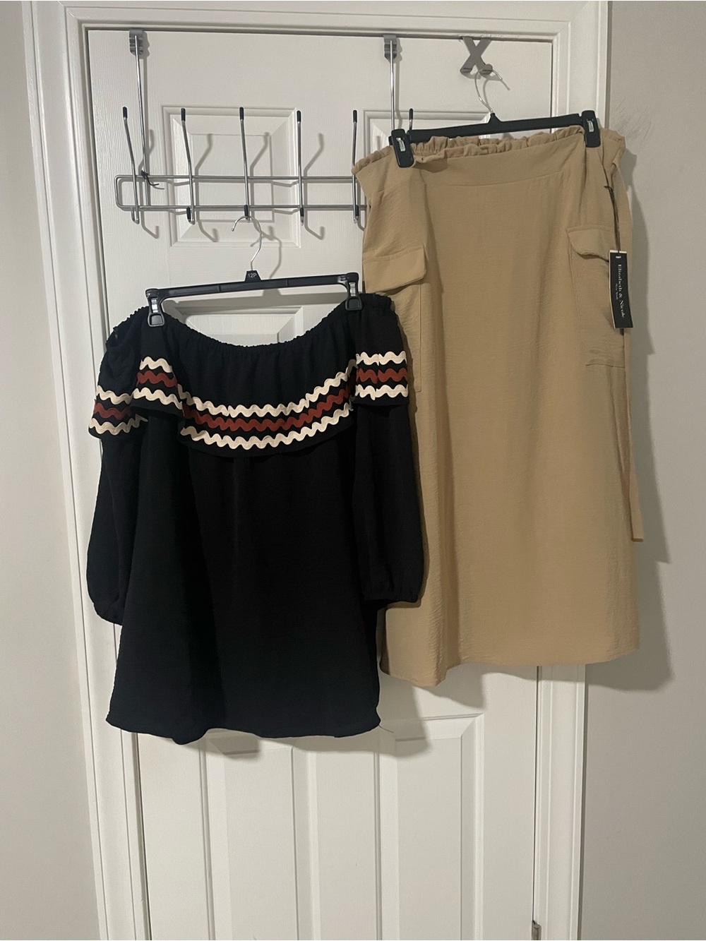 Beige Midi Skirt nwt - Women Skirt + top 3x sz26